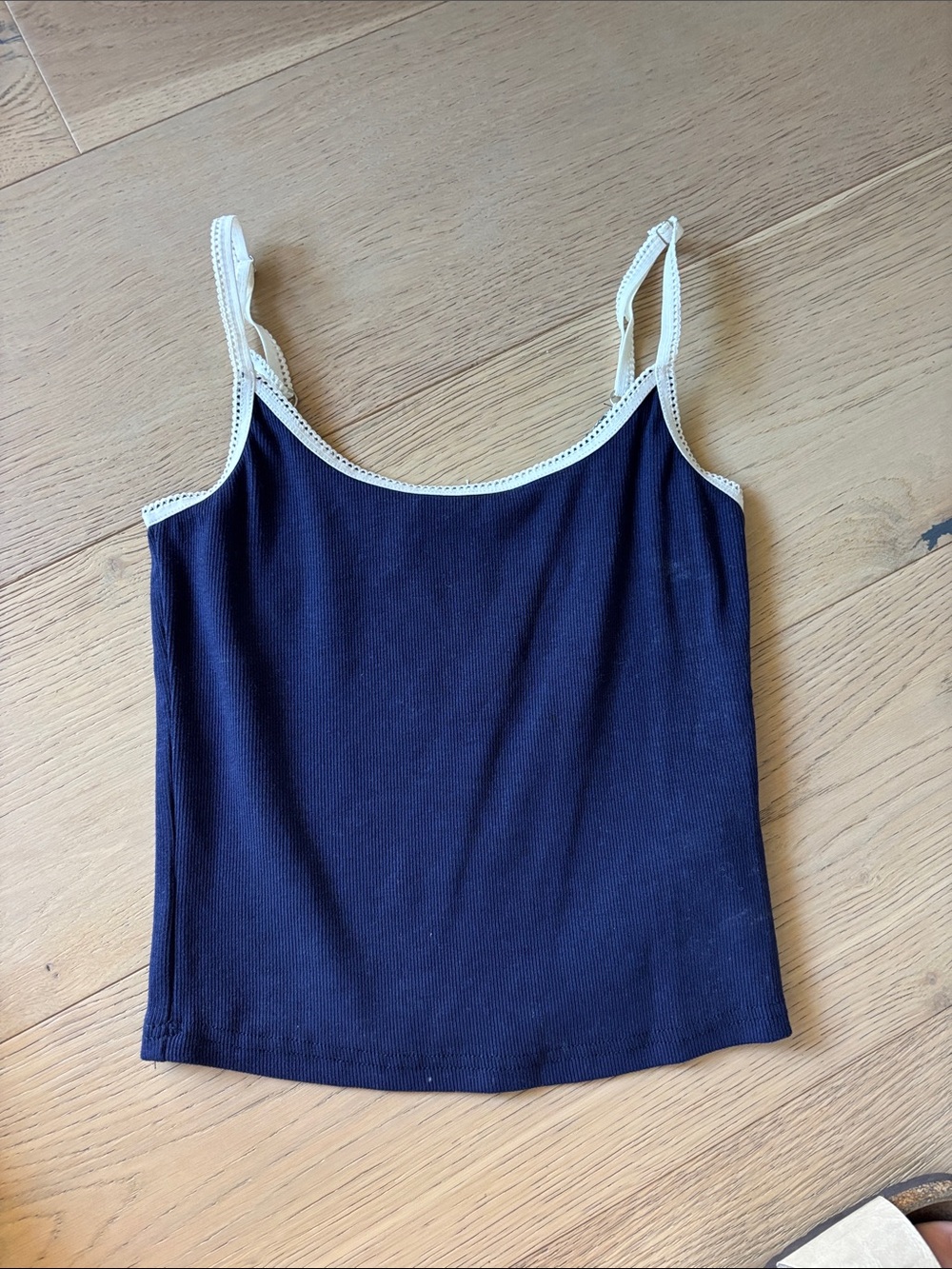 Edikted Women’s Navy Ribbed Cami size XS - Picture 1 of 3